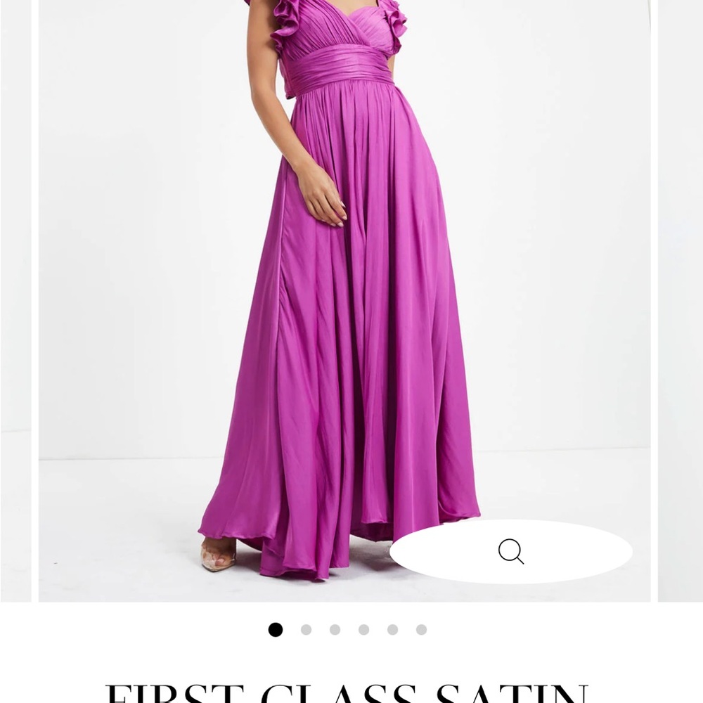 Size M, 100% Polyester,Lined,, Lower Back Zipper Closure, Back Elastic Waistband - Picture 4 of 4